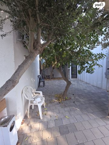 משרדים, הזית, כפר ביל"ו