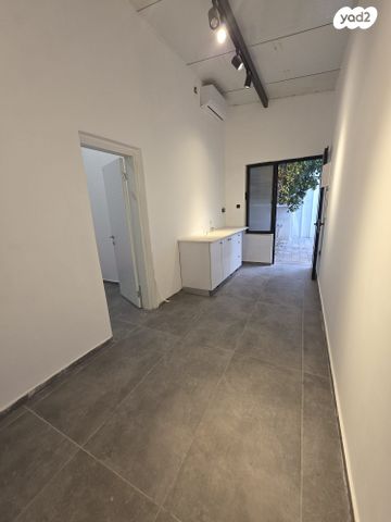 משרדים, הזית, כפר ביל"ו