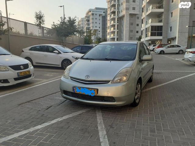 מודעת רכב טויוטה פריוס