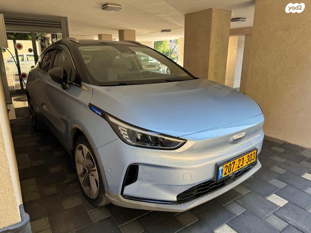 מודעת רכב ג׳ילי Geometry C