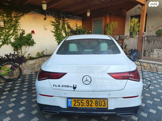 מודעת רכב מרצדס-בנץ CLA