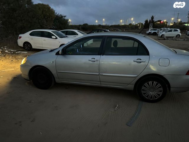 טויוטה קורולה