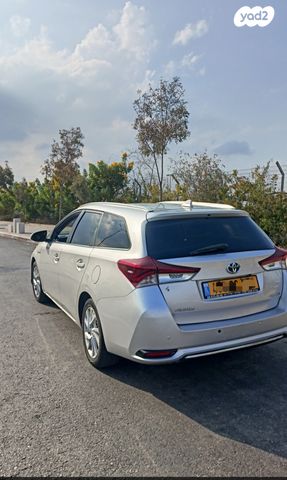 מודעת רכב טויוטה אוריס