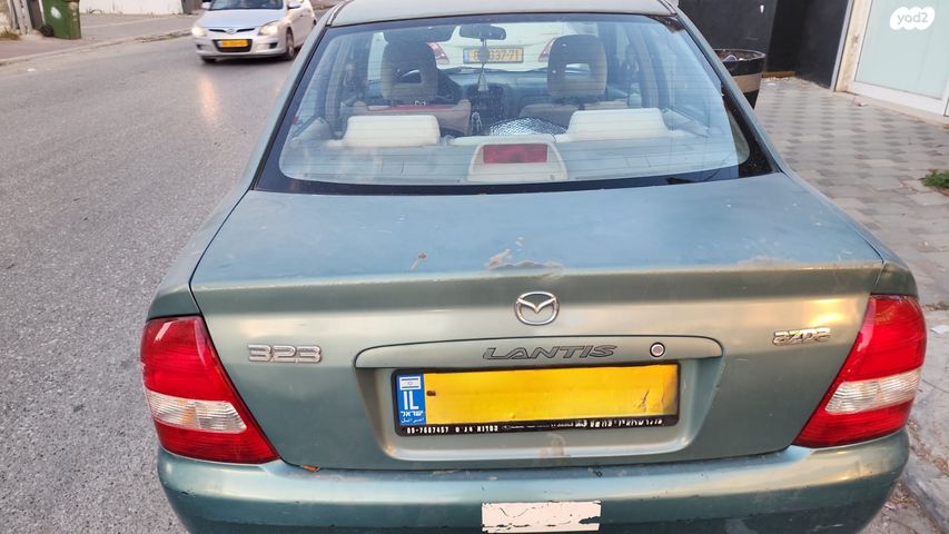 מודעת רכב מאזדה 323