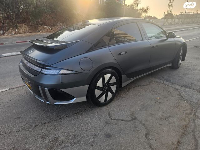 יונדאי איוניק 6