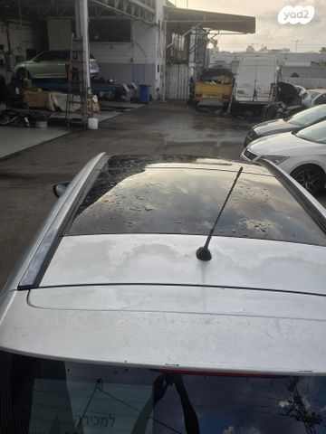 מודעת רכב קיה קארנס