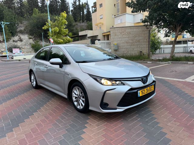 מודעת רכב טויוטה קורולה