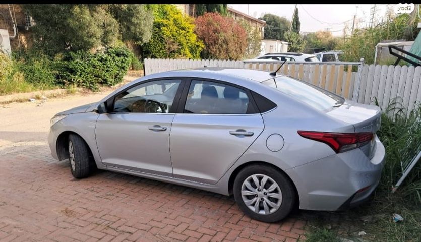 יונדאי אקסנט i25