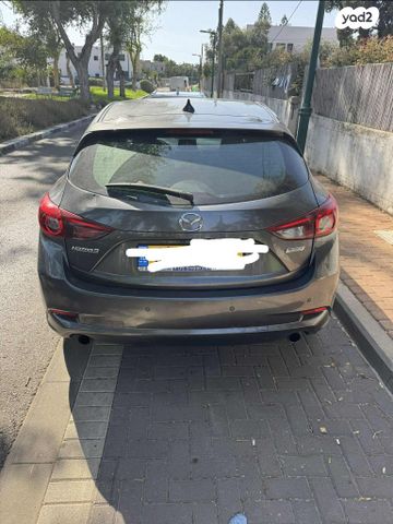 מאזדה 3