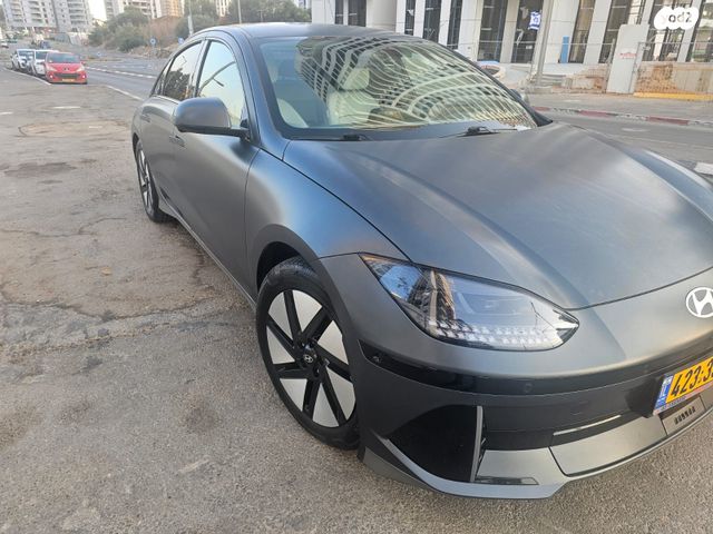 יונדאי איוניק 6