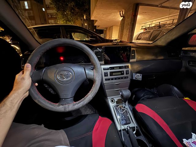 טויוטה קורולה