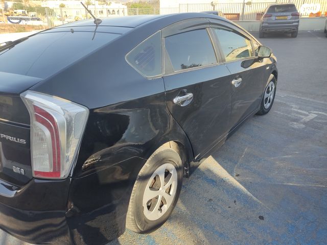 מודעת רכב טויוטה פריוס