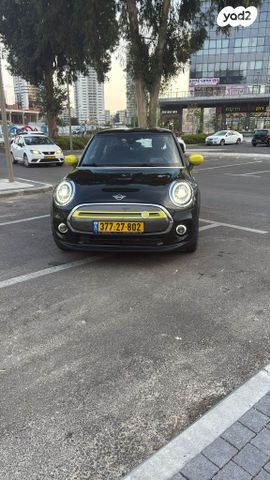 מודעת רכב מיני קופר SE (חשמלית)