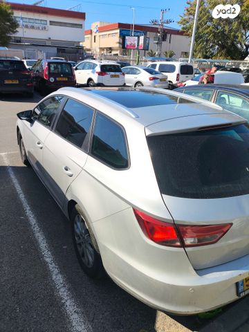 מודעת רכב סיאט לאון