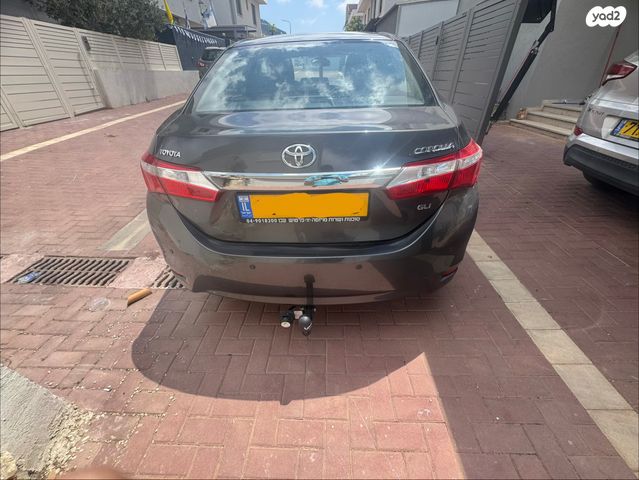 טויוטה קורולה