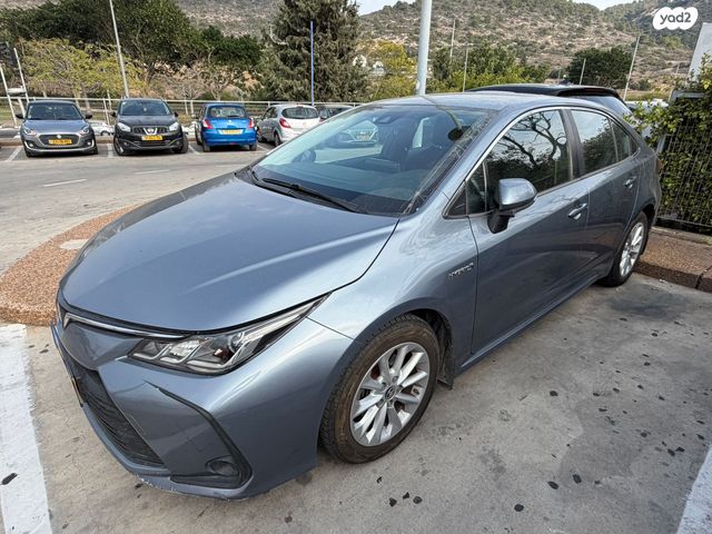 טויוטה קורולה