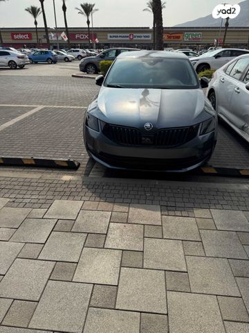 סקודה אוקטביה