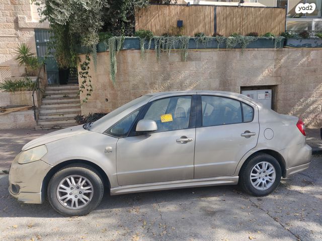 סוזוקי SX4