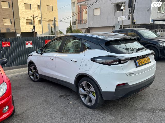 ג׳ילי Geometry C