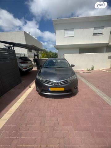 מודעת רכב טויוטה קורולה