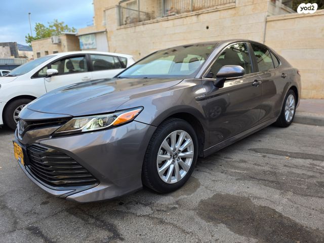 טויוטה קאמרי