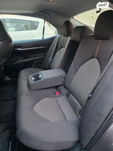 טויוטה קאמרי