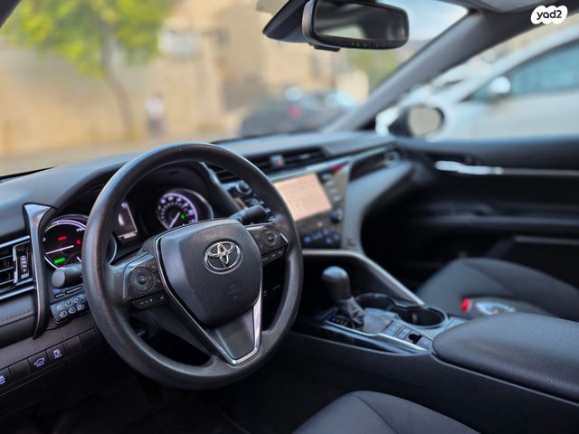 טויוטה קאמרי