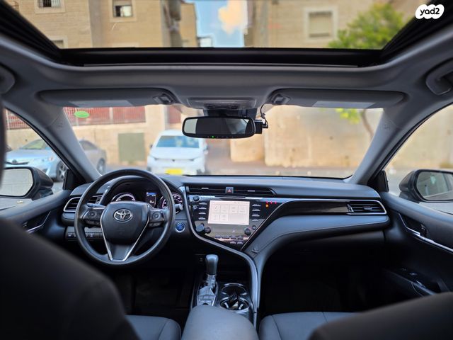 מודעת רכב טויוטה קאמרי