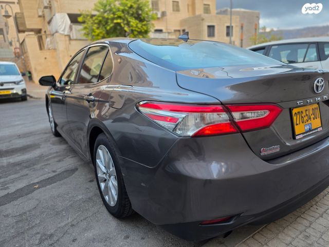 טויוטה קאמרי