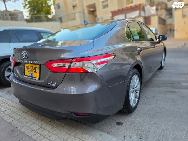 טויוטה קאמרי