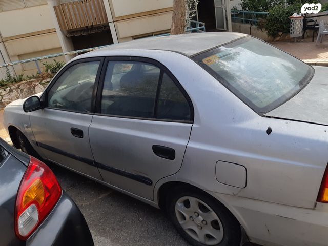 יונדאי אקסנט i25