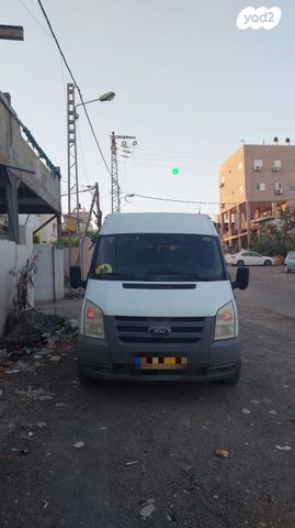 מודעת רכב פורד טרנזיט
