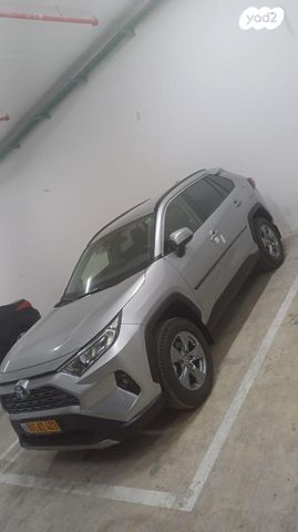 מודעת רכב טויוטה RAV4 2