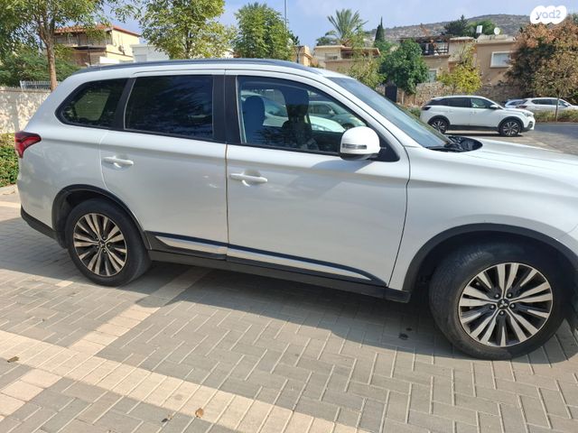 מודעת רכב מיצובישי אאוטלנדר