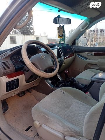 טויוטה לנד קרוזר