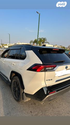 טויוטה RAV4