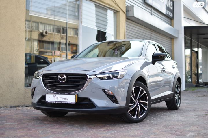 מודעת רכב מאזדה CX-3