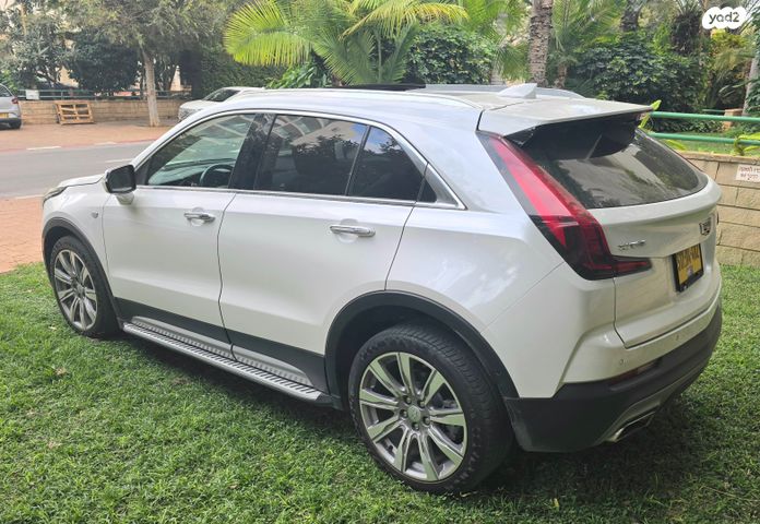 קאדילק XT4
