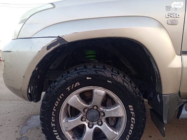 טויוטה לנד קרוזר