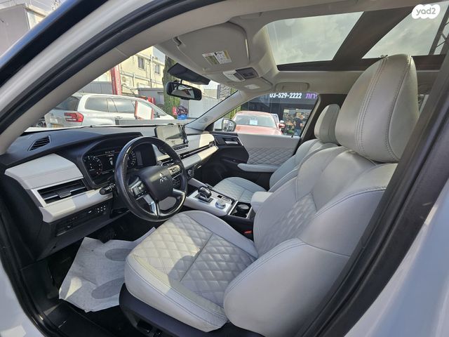 מיצובישי אאוטלנדר