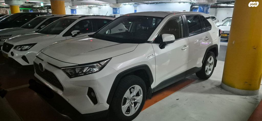 מודעת רכב טויוטה RAV4