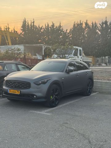 אינפיניטי FX50