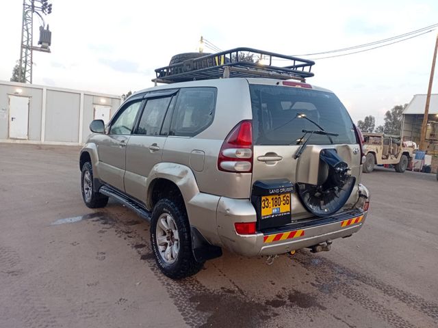 מודעת רכב טויוטה לנד קרוזר