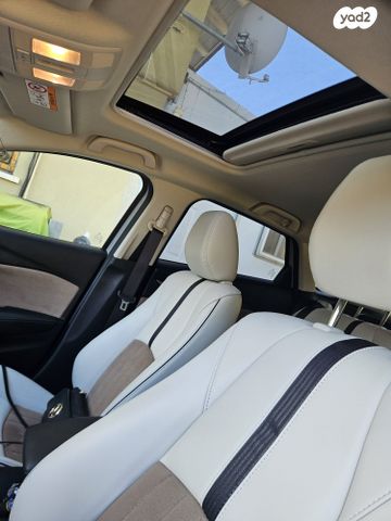 מודעת רכב מאזדה CX-3