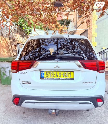 מיצובישי אאוטלנדר