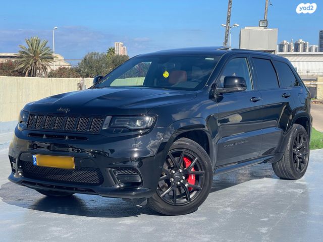 מודעת רכב ג'יפ גרנד צ'ירוקי