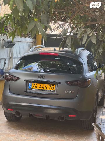 אינפיניטי FX50