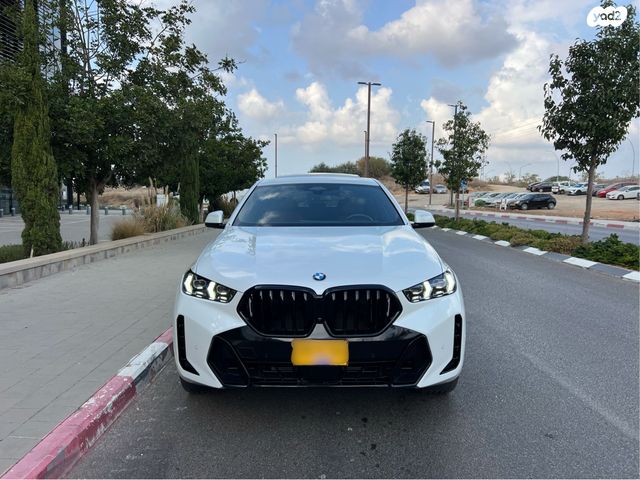 ב מ וו X6