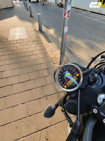 מודעת רכב מוטוגוצי V7 Stone ABS