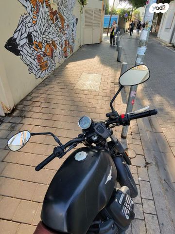 מוטוגוצי V7 Stone ABS